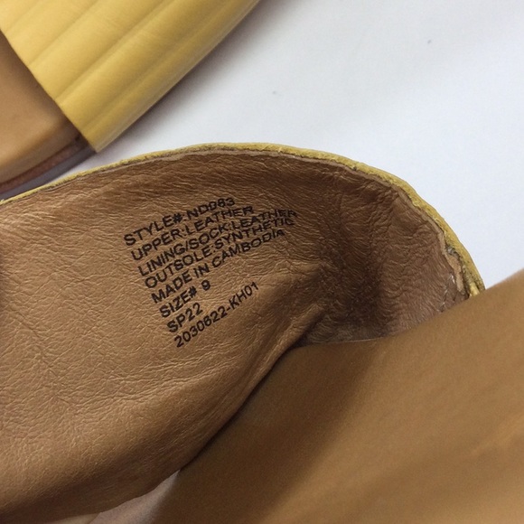 Madewell The Louisa Slide Sandal in Embossed Leather - Picture 9 of 10